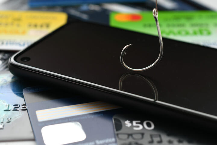 Gift Card Scams Are Rising, and Stores Are Scrambling